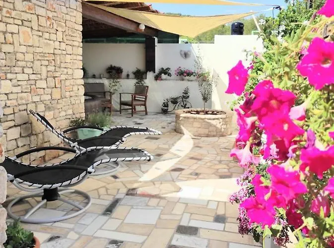 Holiday Home Zlopoje